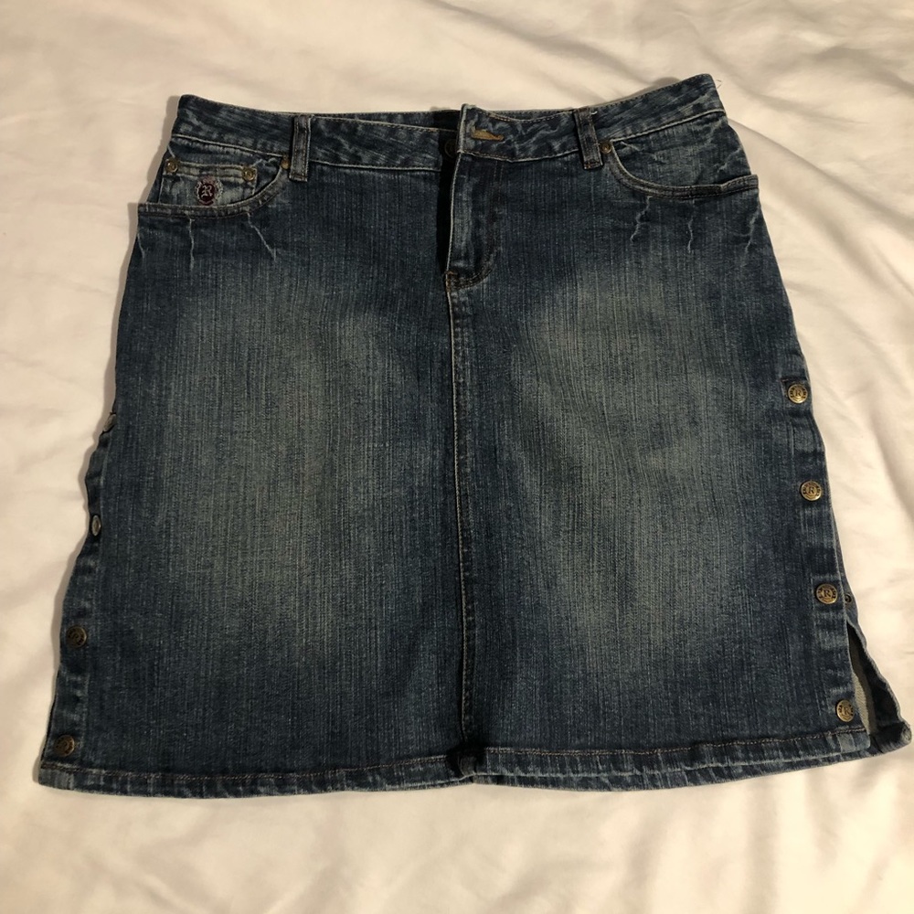 Y2K RocaWear jean skirt, buttons down side size 3/4
